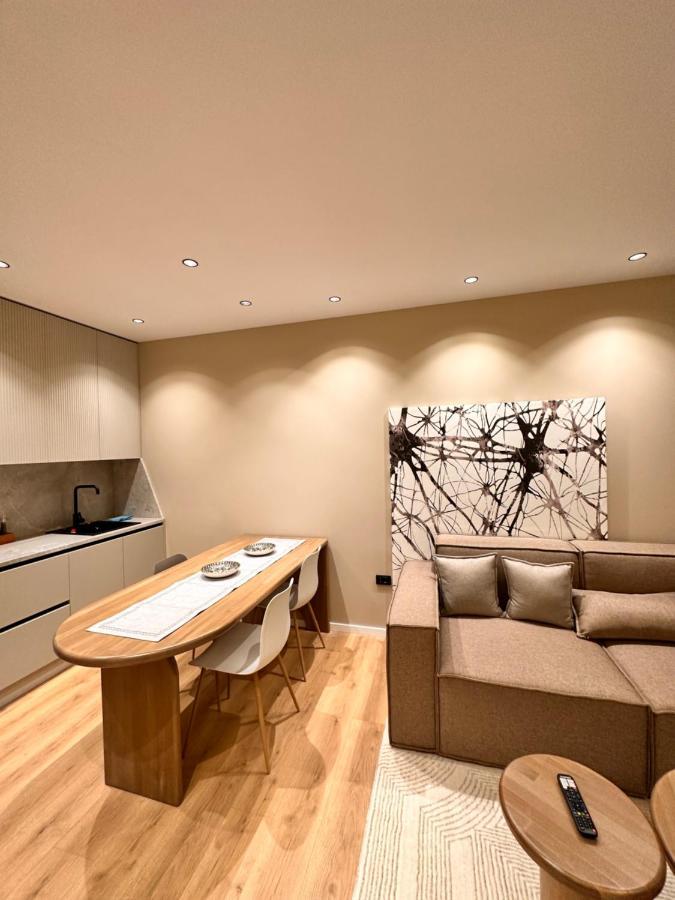Aia Suites & Apartments Tirana Kültér fotó