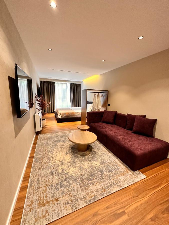 Aia Suites & Apartments Tirana Kültér fotó