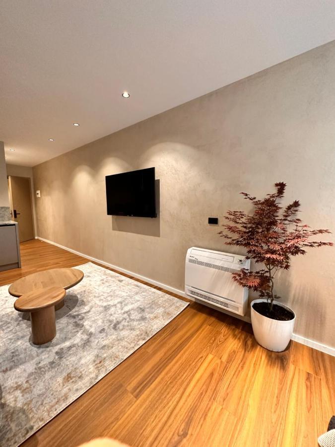 Aia Suites & Apartments Tirana Kültér fotó