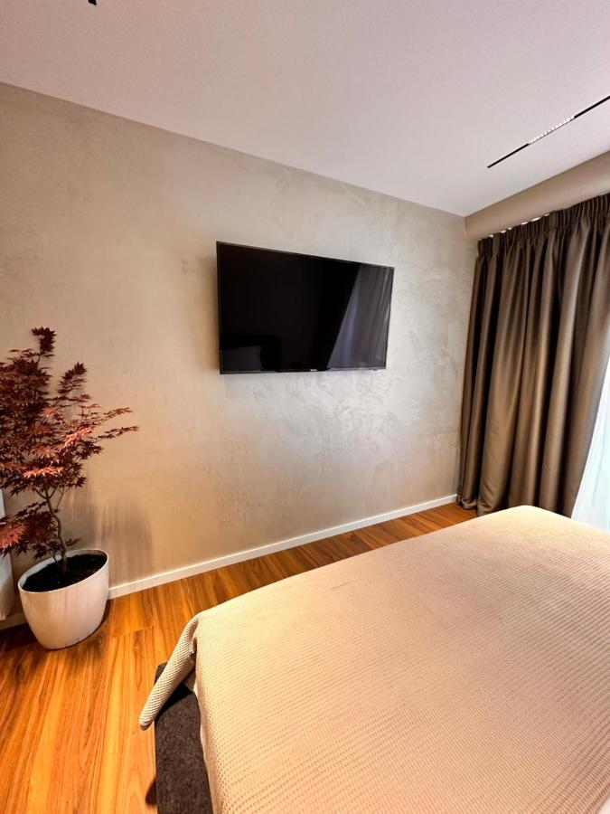 Aia Suites & Apartments Tirana Kültér fotó